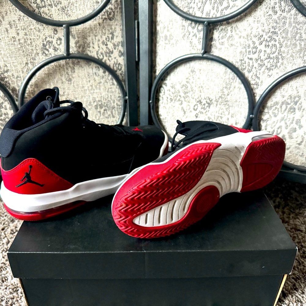 Jordans size 8.5 men’s